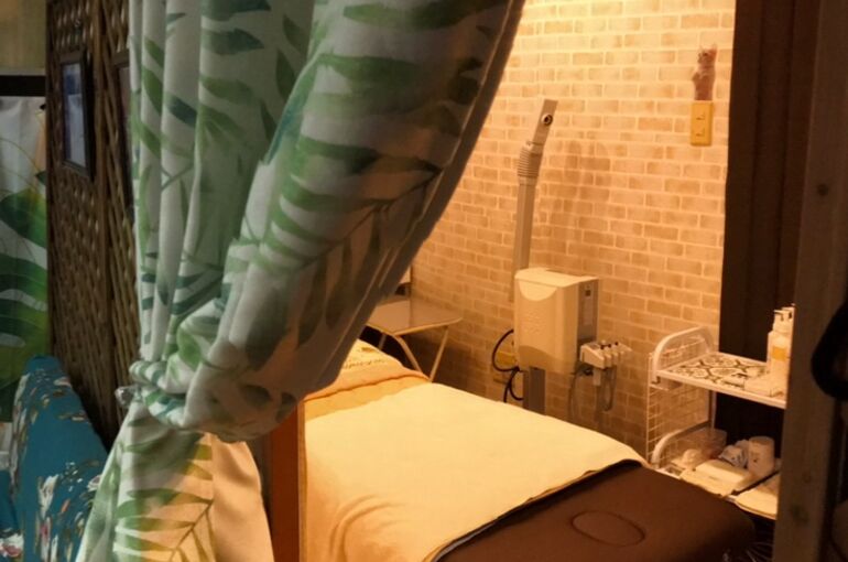 0465B24A-01A7-4AB7-AB82-501D08A24688